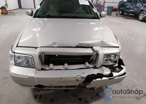 2008 Mercury Grand Marquis Gs from USA, damaged, VIN 2MEFM74V18X620882